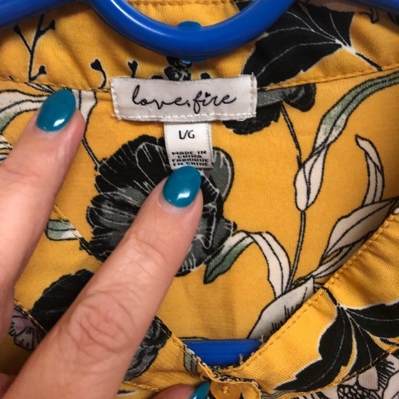 love, fire Blouse Large - Picture 2 of 3